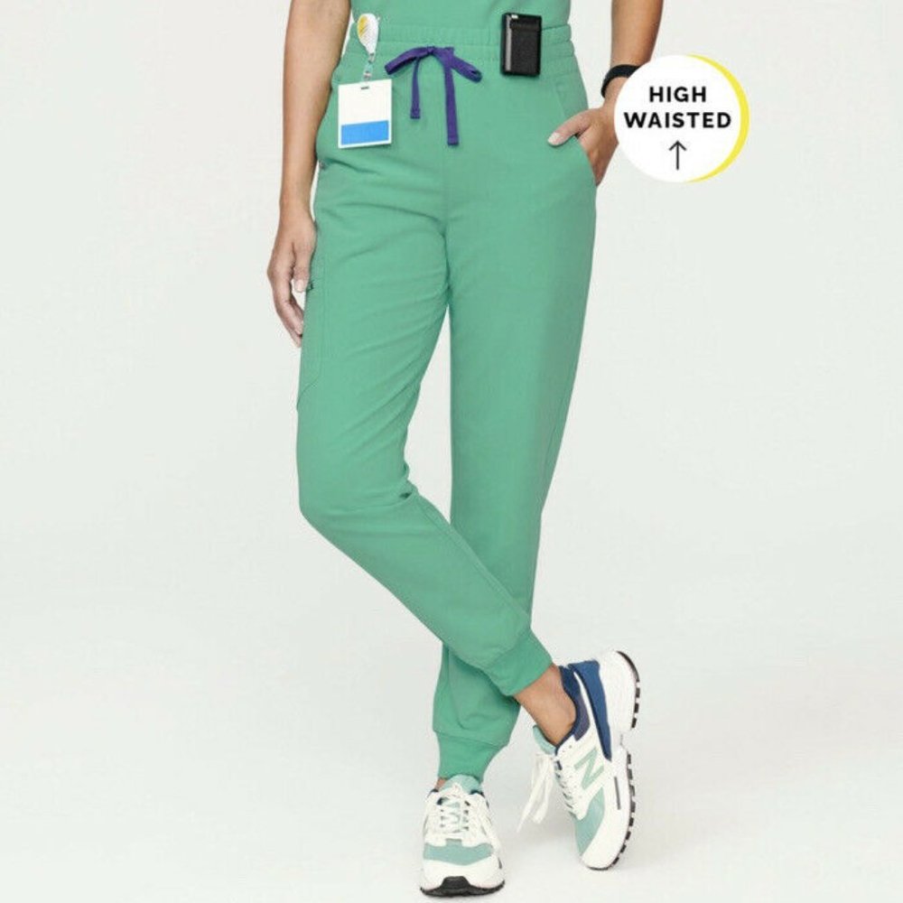 NWT Figs Surgical Green set / HW Zamora and Catarina